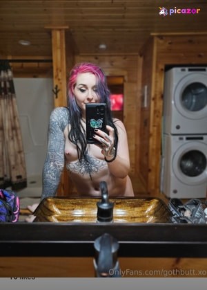 goth-muscle-mommy photo #42 photo n 42
