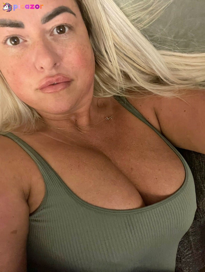 Karen Danczuk N752