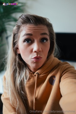 AMANDARAEUK - Thumb
