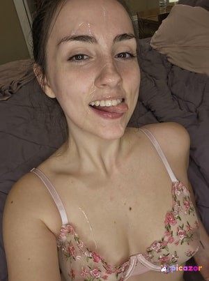 Bella Rose - Thumb