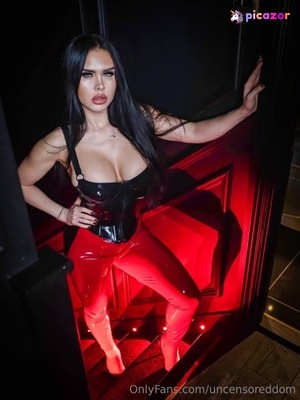 obey-angelina photo #169 photo n 169