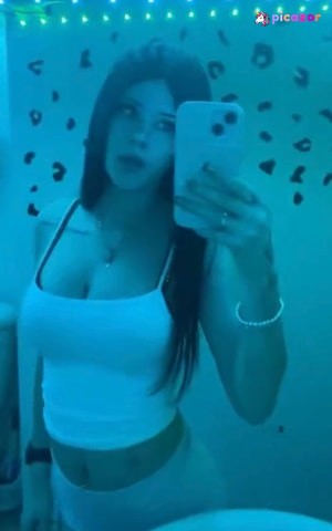megxoxo22 - Thumb