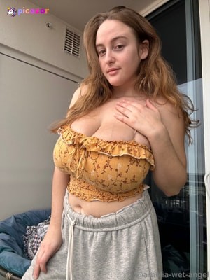 Ameliawettengel amelia-wet-angel - Thumb