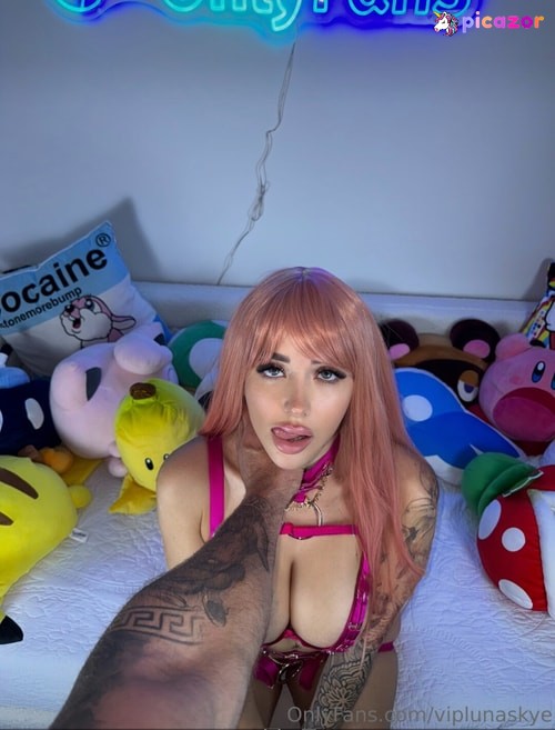 Itslunaskye  - Image