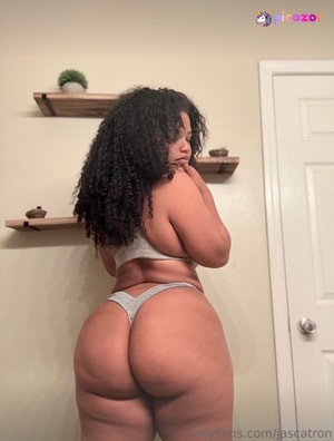 Jasmyn Mai - Thumb