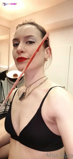 miss-flora-femdom-1 photo #434 photo n 434