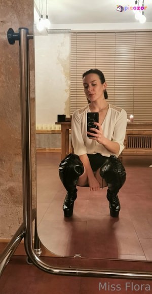 Miss Flora Femdom - Thumb