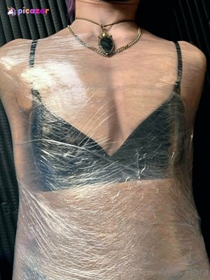 miss-flora-femdom-1 photo #284 photo n 284