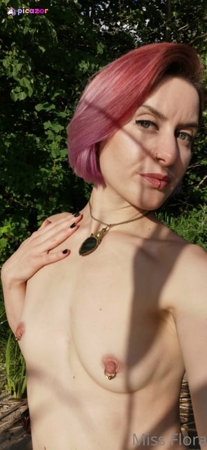 miss-flora-femdom-1 photo #477 photo n 477