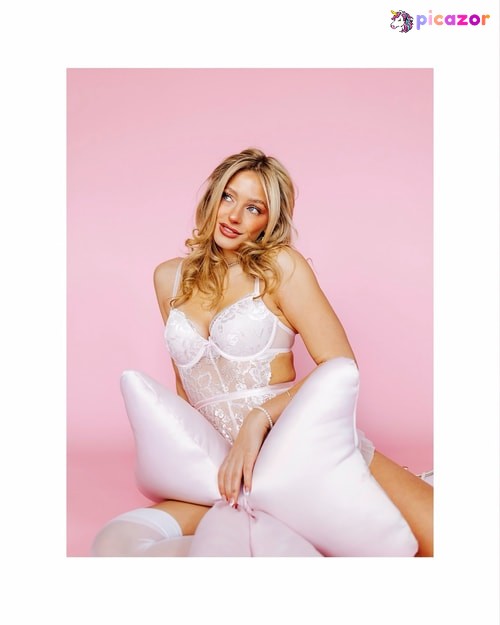 Haley Robinson  - Image