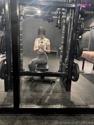 Saki Akai N10