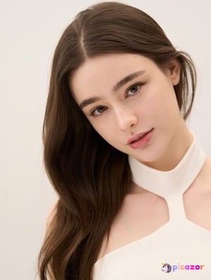 Dasha Taran - Thumb