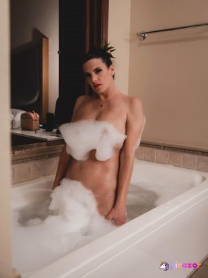 Heather Monique - Thumb