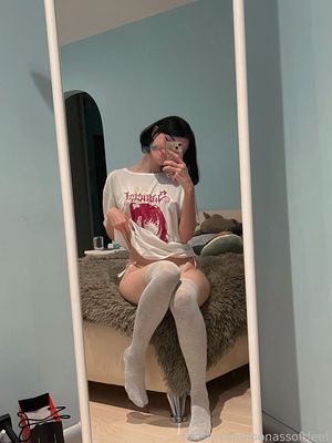 loonassoftfeet - Thumb