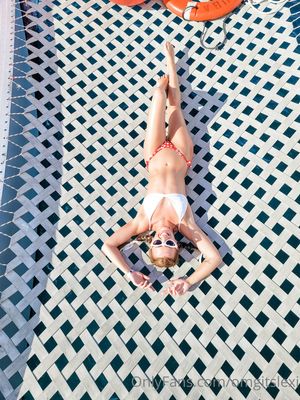 Lexi Belle N5