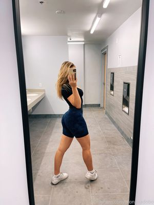 blondeadobo  N18