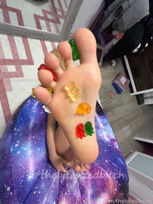 thebitesizedbitch N13
