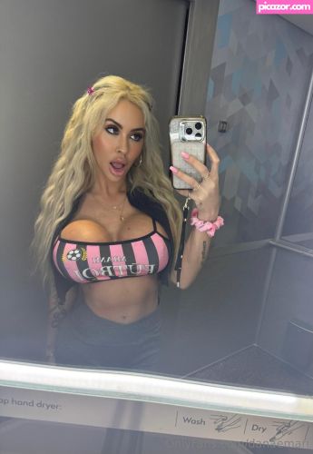 Danae Mari - Image