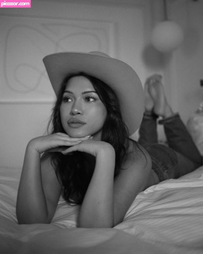Julia Kelly - Image