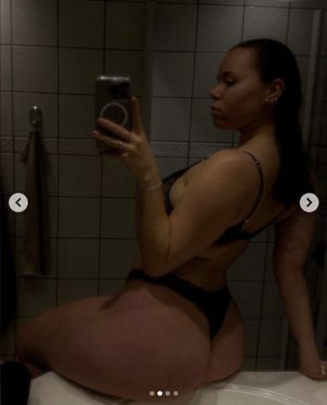 jana-kristina-heiland-1 photo #1 photo n 1