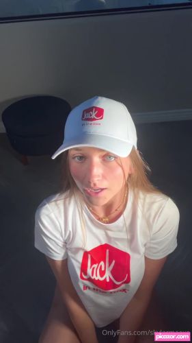 Skylar Mae - Image