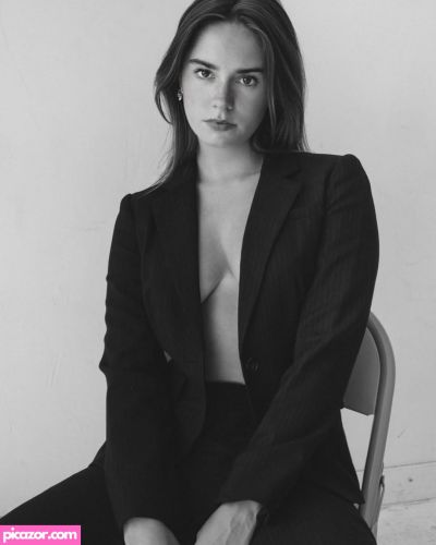 Makenzie Raine - Image