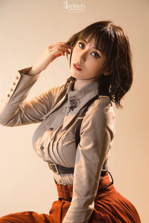 larissa-rochefort-1 photo #4 photo n 4