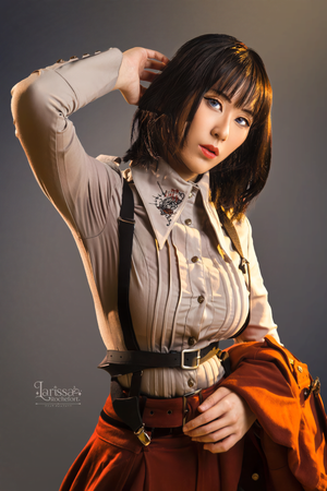 larissa-rochefort-1 photo #5 photo n 5