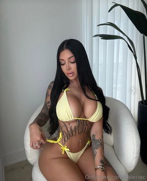 Valerie Cossette N21