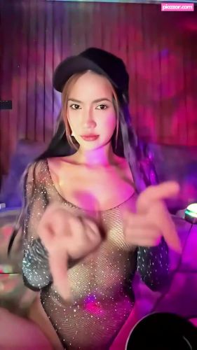Foxy Fuengfah - Image