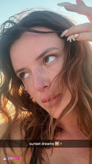 bella-thorne photo #776 photo n 776