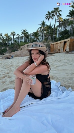 bella-thorne photo #821 photo n 821