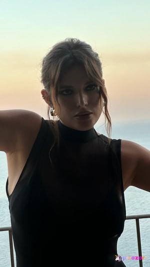 bella-thorne photo #785 photo n 785
