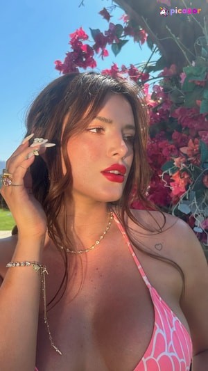 bella-thorne photo #809 photo n 809