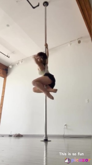 chloe-reynolds video #32 photo n 32