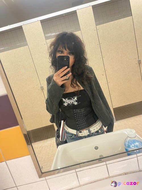 slump666637985 - Image