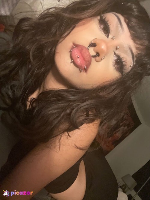 slump666637985 - Image