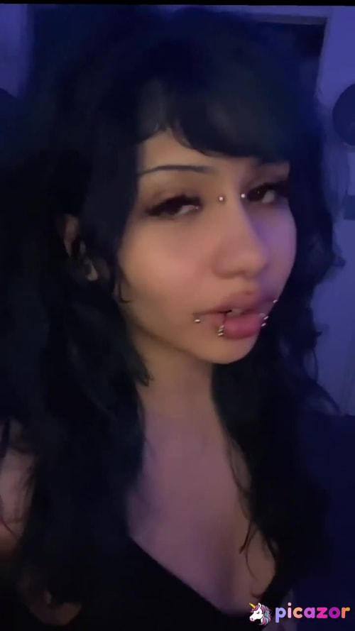 slump666637985 - Image