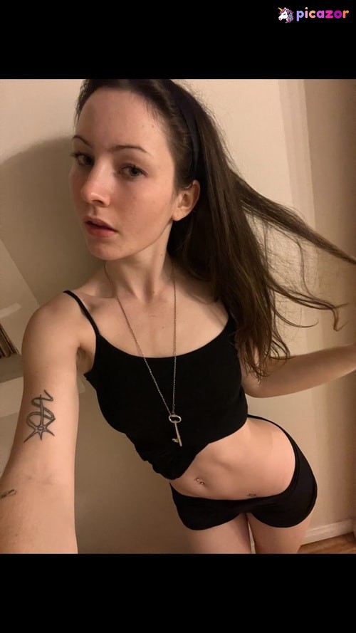 Ella Woolsey - Image