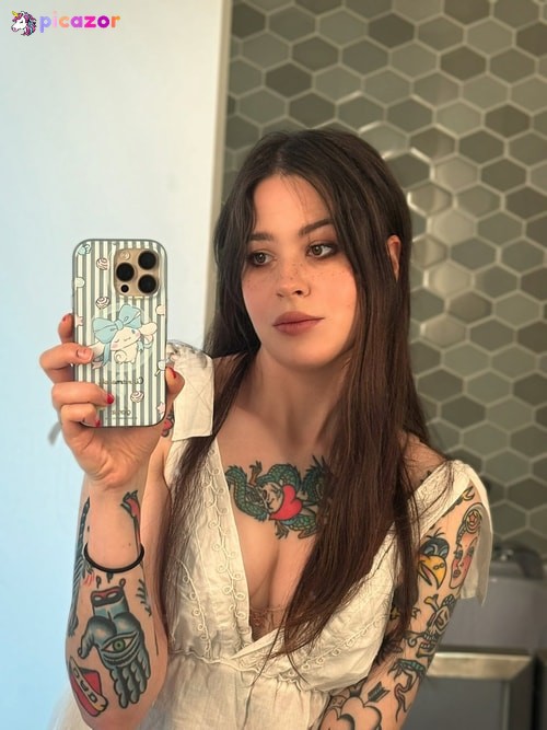 Anisa Jomha - Image