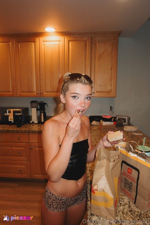 Brie Belle - Image