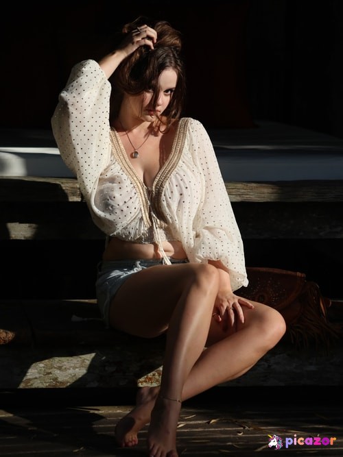 Isabella Ardley - Image