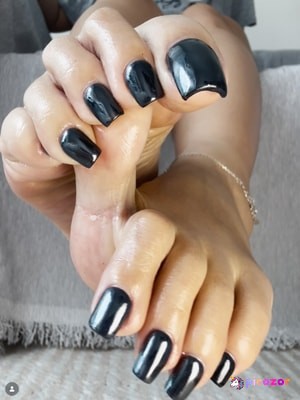 Mia_ly - Thumb