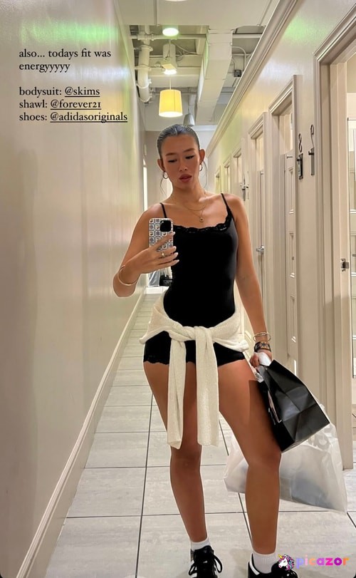 Molly Faye - Image