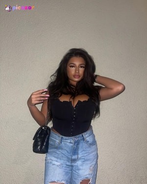 sofia.deroian - Thumb