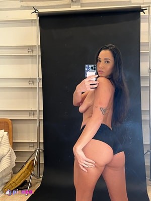 Karlee Grey - Thumb