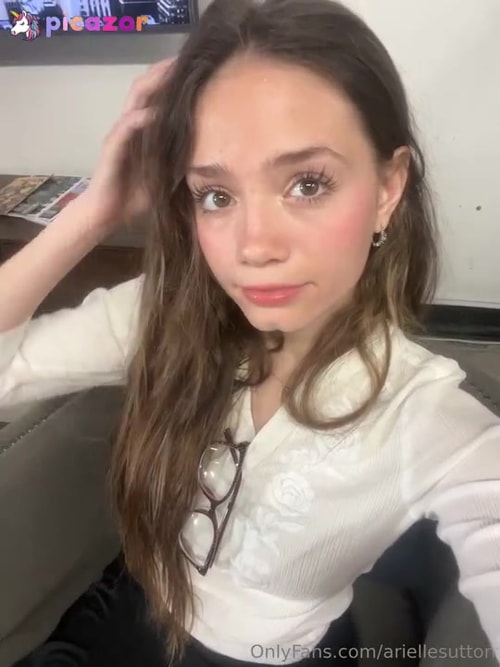 ariellesutton - Image