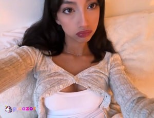 oliviaraynn - Thumb
