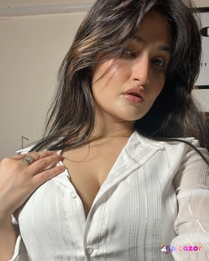 sassy-poonam photo #2 photo n 2