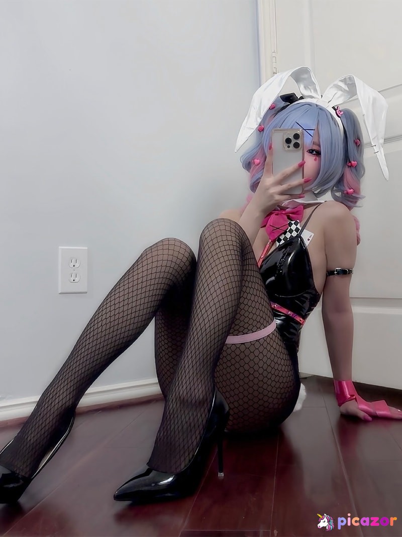 y3miku N4